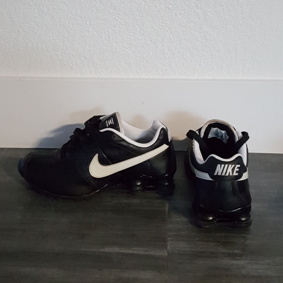 classic nike shox